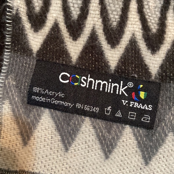 COSHMINK SCARF - Picture 3 of 3